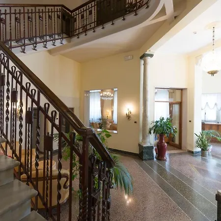 Готель Belvedere 4*