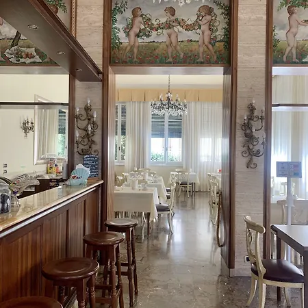 فندق Belvedere 4*